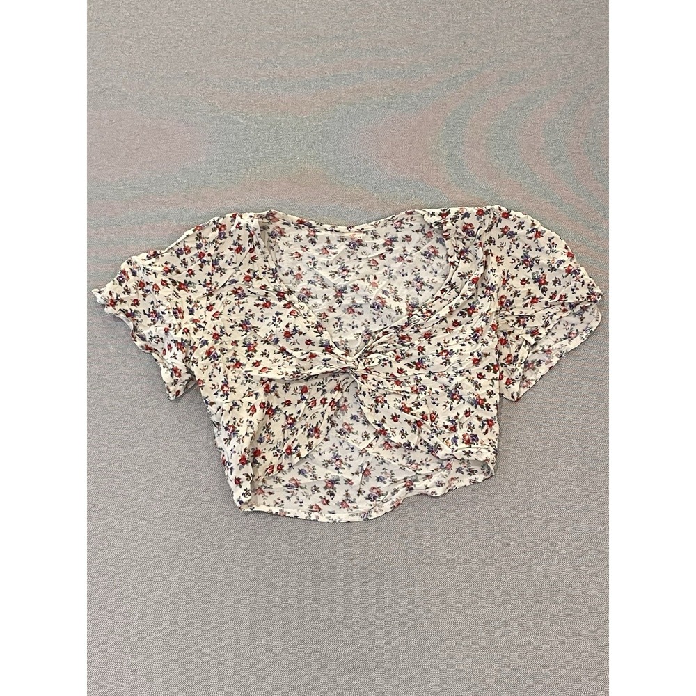 Floral‎ Twist Front Crop Top Short Sleeve Lightweight I Joah Small